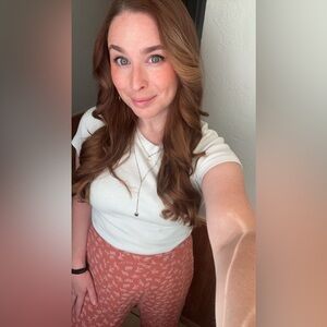 Meet your Posher, Sharon!